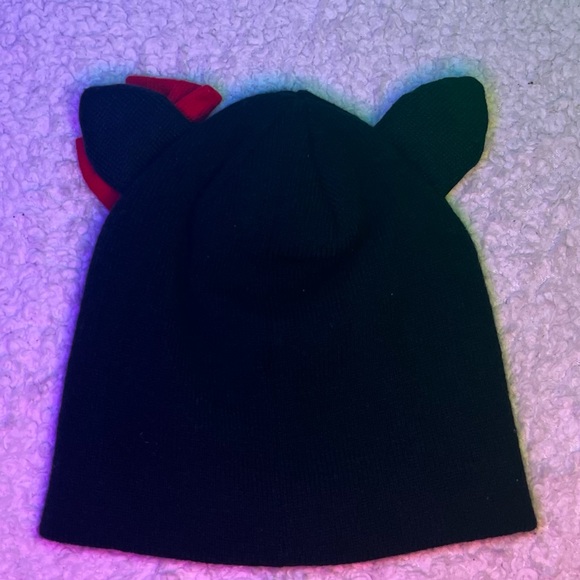 Hello Kitty Levi’s Beanie - Picture 2 of 6